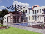 Karşıyaka'da Havuzlu Lüks Müstakil Villa