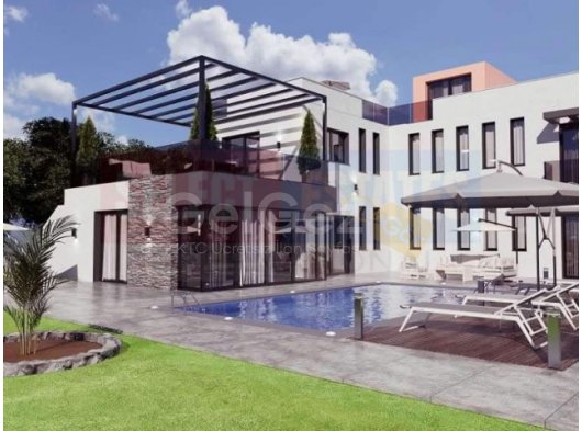 Karşıyaka'da Havuzlu Lüks Müstakil Villa