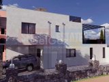 Karşıyaka'da Havuzlu Lüks Müstakil Villa