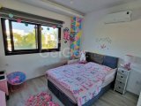 DEĞERİNDE ORTAK HAVUZ, ÖZEL ÇATI TERASI VE PLAJA YAKIN. YENİ BOĞAZİÇİ'NDE ULTRA MODERN 3 YATAK ODALI, 3 BANYOLU VİLLA