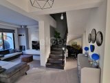 DEĞERİNDE ORTAK HAVUZ, ÖZEL ÇATI TERASI VE PLAJA YAKIN. YENİ BOĞAZİÇİ'NDE ULTRA MODERN 3 YATAK ODALI, 3 BANYOLU VİLLA