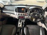 Mitsubishi L200 Barbarian 2.5 Auto