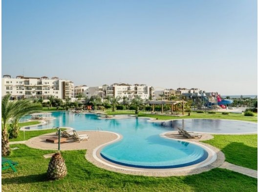 BEACHFRONT 3 BED PENTHOUSE WITH PRIVATE ROOF TERRACE, JACUZZI AND ONSITE AMENITIES - BAFRA