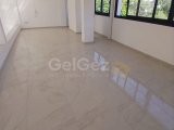 Gazimağusa Merkez'de Şehir Manzaralı Kiralık Dükkan TİCARİ İZİNLİ