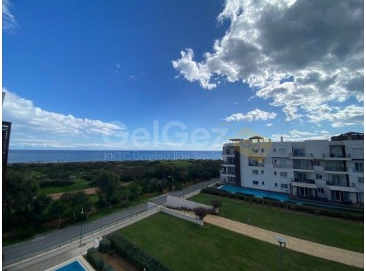 BAFRA'DA YENİLENMİŞ 2 YATAK ODALI, ÖZEL ÇATI TERASLI, 1974 ÖNCESİ TÜRK TAPULU PENTHOUSE DAİRE