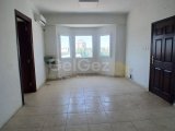 Gazimağusa'da Kiralık 135 m² Ofis - Şehir Manzarası ve Otopark İmkanı ile!