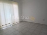 Gazimağusa'da 3+1 Kiralık Daire - Şehir ve Deniz Manzarası ile Konforlu Yaşam Alanı