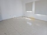Gazimağusa'da 3+1 Kiralık Daire - Şehir ve Deniz Manzarası ile Konforlu Yaşam Alanı