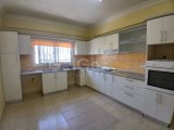 Gazimağusa'da 3+1 Kiralık Daire - Şehir ve Deniz Manzarası ile Konforlu Yaşam Alanı