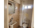 GAZİ MAGUSA 'da 770 m² Kiralık SENDE KATLI Dükkan - Şehir Manzaralı ve Otoparklı!