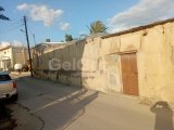 SERDARLI DA KÖY İÇİ SATILIK KERPİÇ EV BAHÇELİ