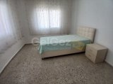 Gazimağusa Yeni Boğaziçi'nde Eşyalı 3+1 Daire Kiralık - Bahçe ve Otopark İmkanıyla