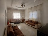 Gazimağusa Yeni Boğaziçi'nde Eşyalı 3+1 Daire Kiralık - Bahçe ve Otopark İmkanıyla