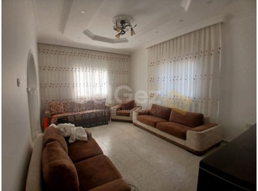 Gazimağusa Yeni Boğaziçi'nde Eşyalı 3+1 Daire Kiralık - Bahçe ve Otopark İmkanıyla
