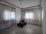 Gazimağusa Yeni Boğaziçi'nde Eşyalı 3+1 Daire Kiralık - Bahçe ve Otopark İmkanıyla