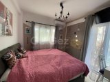 ALAGADI'DE ÖZEL ÇATI TERASI VE DENİZ MANZARALI 2 YATAK ODALI 2 BANYOLU SEVİMLİ BUNGALOV