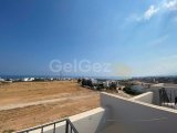 GIRNE BAHÇELİ’DA 2 YATAK 1 BANYO MUHTEŞEM DENİZ VE DAĞ MANZARALI, PENTHOUSE