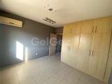 2 YATAK ODALI, 2 BANYOLU DENİZ MANZARALI DAİRE VE 5 YILDIZLI OLANAKLAR ESENTEPE