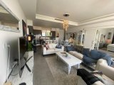 ESENTEPE'DE DENİZ MANZARALI VE SİTESİ İÇERİSİNDE İMKANLARA SAHİP 170 m2 3 YATAK ODALI 2 BANYOLU MUHTEŞEM DAİRE