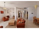 Kumyalı'da Plaja 150 Metre Uzaklıkta 3 Yataklı Özel Havuzlu Villa