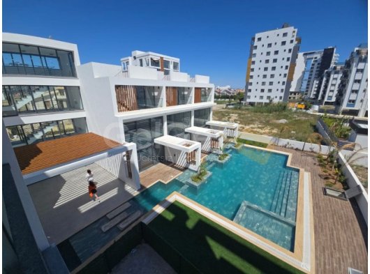 Ünlü Long Beach Bölgesinde Yer Alan Havuz Manzaralı 1 Yatak Odalı Daire