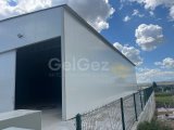 Lefkoşa Sanayi Bölgesinde Şehir Manzaralı Geniş Depo Satışı!
