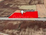 GAZİMAGUSA ALANİÇİ ANAYOL ÜZERİ İMARLI RESMİ YOLU MEVCUT MERKEZİ KONUMDA KAÇIRILMAYCAK FIRSAT SATILIK ARSA