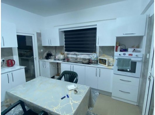 Gazimağusa Karakol'da 3+1 Ful Eşyalı Daire - Şehir Manzaralı, Otoparklı!