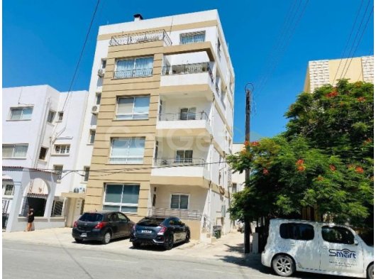 MAĞUSA'NIN MERKEZİNDE 2 YATAK ODALI DUBLEKS PENTHOUSE DAİRE