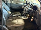 NISSAN NAVARA V6