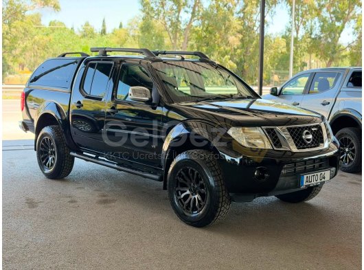 NISSAN NAVARA V6