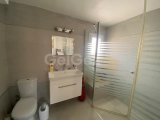 KARSIYAKA'DA MODERN BİR ŞEKİLDE TASARLANMIŞ, ÖZEL HAVUZLU VE BAHÇE BARLI, 3 YATAK ODALI, 2 BANYOLU BİR BUNGALOV