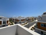 (KDV/TRAFO DAHİL) LONG BEACH ISKELE'DE 2 YATAK ODALI ŞEHİR EVİ