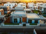 Salamıs Yakınlarında, Tesisi İçinde Tüm Olanakları Bulunan, Üst Düzey ve Özel Bir Bungalov Evi