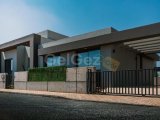 Salamıs Yakınlarında, Tesisi İçinde Tüm Olanakları Bulunan, Üst Düzey ve Özel Bir Bungalov Evi