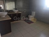 Yeniboğaziçi'nde Denize 600 m² Uzaklıkta 4 Yatak Odası / 3 Banyolu Geniş Müstakil Villa