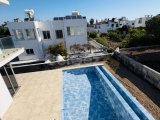 Girne'nin Çatalköy bölgesinde özel havuzlu 4+1 villa!