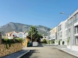 Girne'nin Doğanköy bölgesinde havuzlu sitede satılık 2+1 daire!