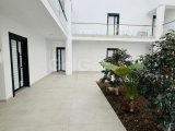 Girne'nin Doğanköy bölgesinde havuzlu sitede satılık 2+1 daire!