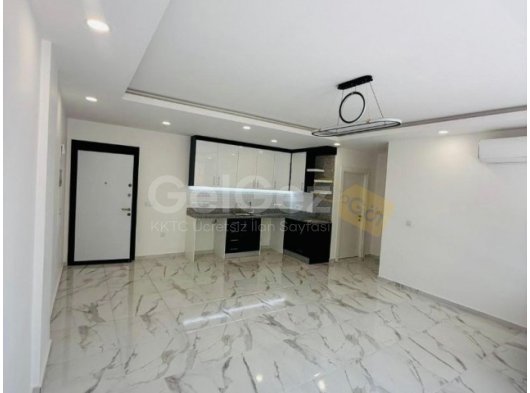 Girne'nin Doğanköy bölgesinde havuzlu sitede satılık 2+1 daire!