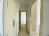 Girne'nin merkezinde ticari izinli deniz manzaralı satılık 2+1!