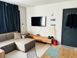 Girne'nin Lapta bölgesinde havuzlu sitede satılık 1+1 daire!
