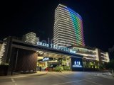 ISKELE, LONG BEACH'TE AÇILAN İLK 7 YILDIZLI TATİL KÖYÜNDE YER ALAN DEĞERİNDE 2 YATAK ODALI DAİRE