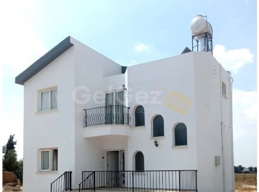 Ötüken'de 2.120 m² Arazi Üzerinde 3 Yatak Odalı, Tamamen Eşyalı Villa