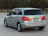 MERCEDES B180 2013