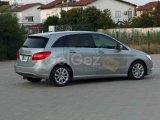 MERCEDES B180 2013