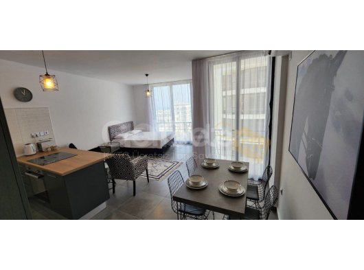 Girne Merkez'de Modern 1+0 Daire, Yüzme Havuzlu ve Güvenlikli Site!