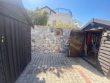 ESENTEPE'DE GENİŞ AÇIK ALAN, DENİZ MANZARASI VE ÖZEL HAVUZU BULUNAN LÜKS 3 YATAK ODALI 3 BANYOLU VİLLA