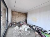 BOĞAZTEPE'NİN GÜZEL BÖLGESİNDE YENİ İNŞA EDİLMİŞ LÜKS TAŞ TARZI 3 YATAK ODALI BUNGALOV
