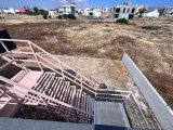 BOĞAZTEPE'NİN GÜZEL BÖLGESİNDE YENİ İNŞA EDİLMİŞ LÜKS TAŞ TARZI 3 YATAK ODALI BUNGALOV